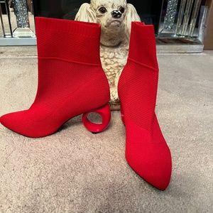 RED BOOTIES